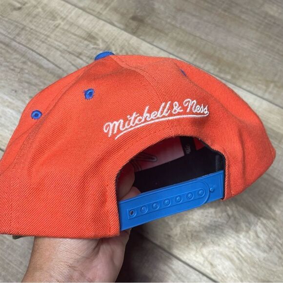 RARE OKC Oklahoma City Thunder NBA Snap Back Cap Mitchell Ness Camo & Orange - Picture 3 of 9